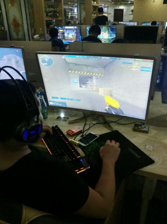 媒体评论 Gumayusi 的轮换： Gumayusi 绝对不是因为他的错误言论而被替换