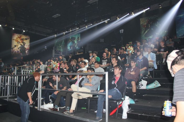 如何识别非法赌博网站的“杀猪盘”套路？（如何识破非法赌博平台的杀猪盘陷阱？）